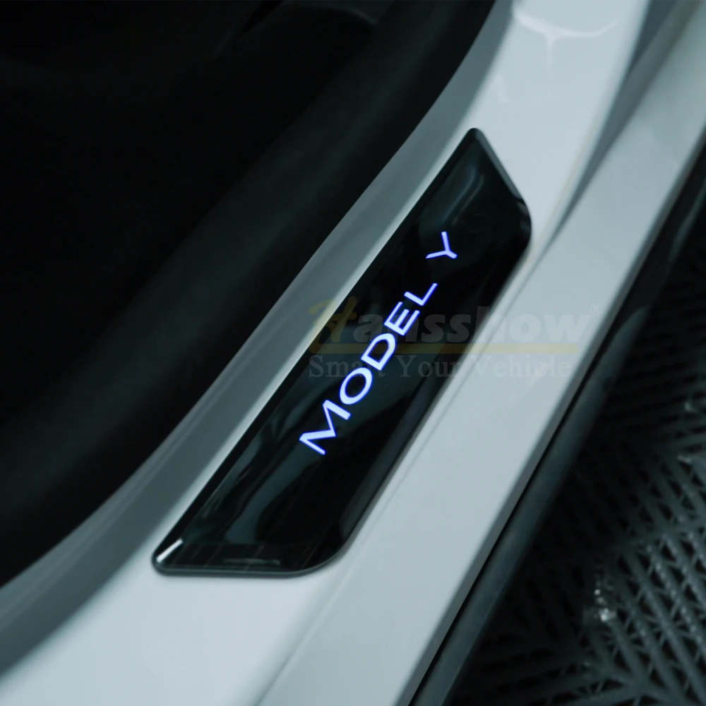 Hansshow Black Carbon Fiber Colorful Illuminated Door Sill Protector