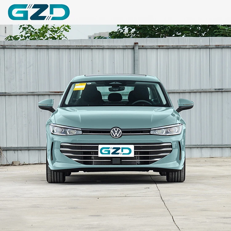 VW Passat 2025 Pro 220HP Sedan Gasoline Car for 2024