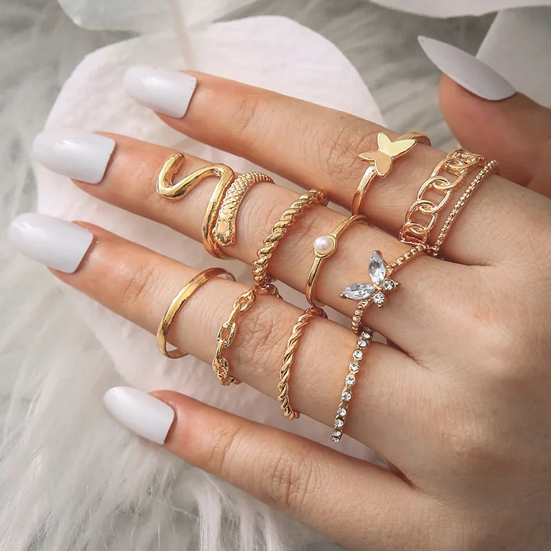 Amazon.com: FAXHION 27 Pcs Gold Knuckle Rings Set for Women Girls, Vintage  Stackable Boho Snake Finger Rings, Midi Hollow Rings Pack (A-Gold-27pcs):  Clothing, Shoes & Jewelry