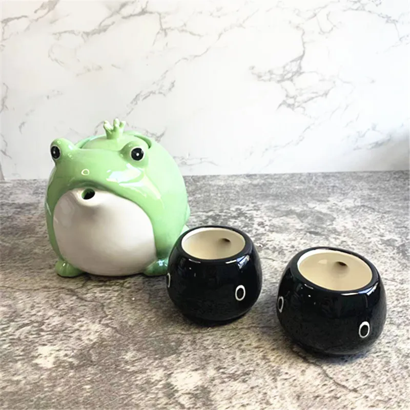 Drop Shipping Cute Green Ceramic Picnic Chinese Tea Pot Set Beautiful Frog Tea Pot Set  of Tea Cup and Pot for Child Friend Gift
