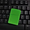 สีเขียวอ่อน