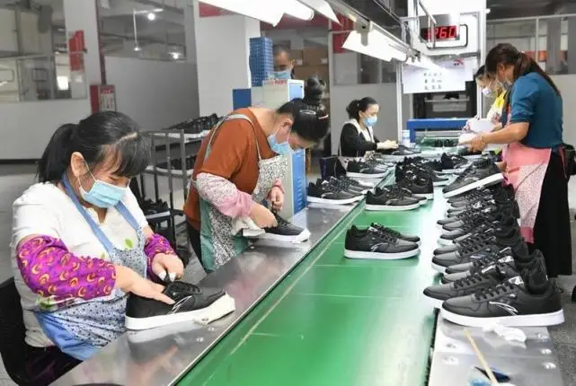 批发黑白女鞋高跟鞋玛丽简女鞋