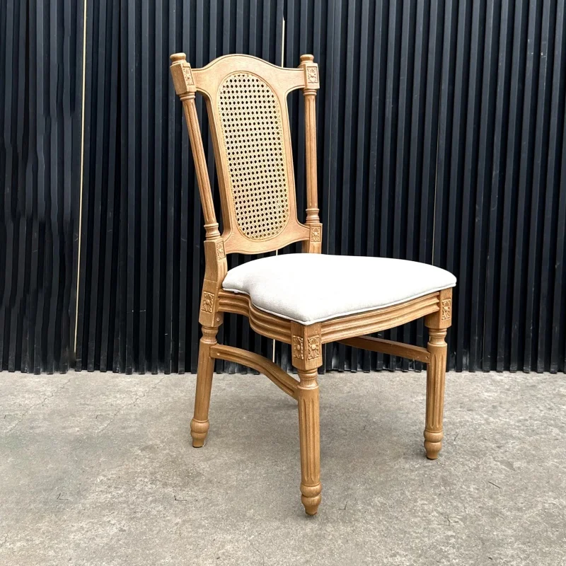 PP Outdoor Event Chairs White Cushioned High end For Wedding Banquet With Durable Design