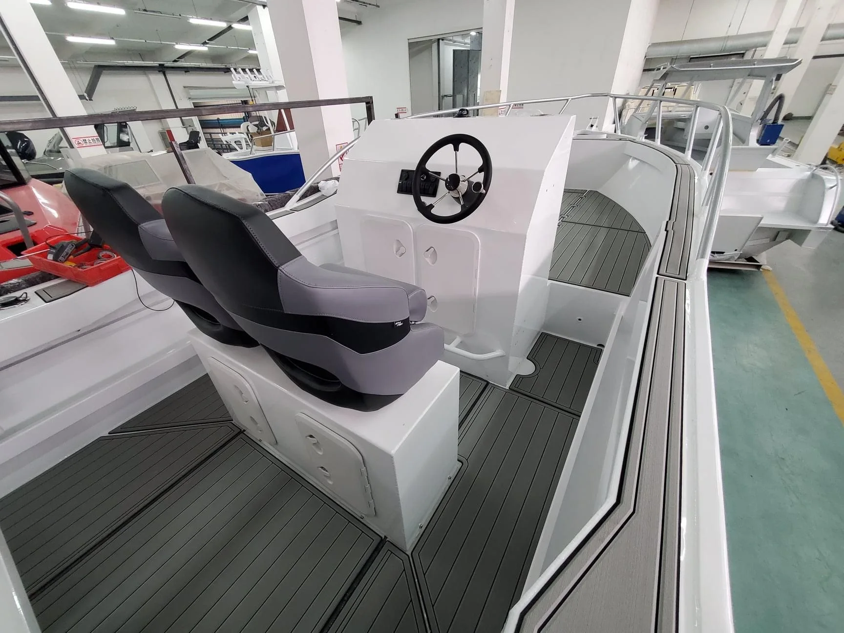 Моторок челябинск. Аквамарин владивосток лодочные моторы. Аквамарин владивосток лодочные моторы. Катер аквамарин. Тайфун челябинск.