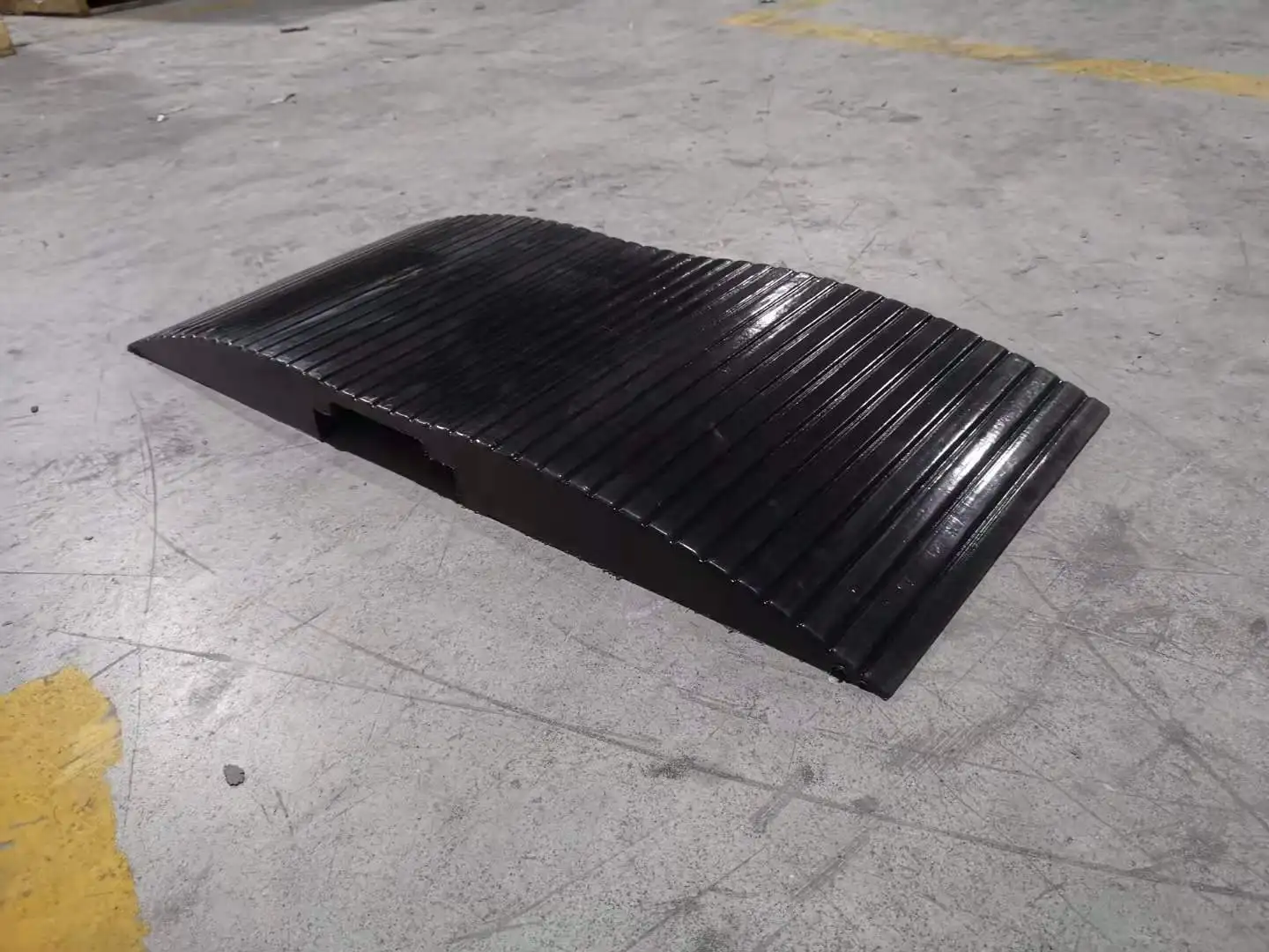 Bridge Ramp for Get in and Out of Houses, Rubber Threshold Ramps for Wheelchairs/Walkers details
