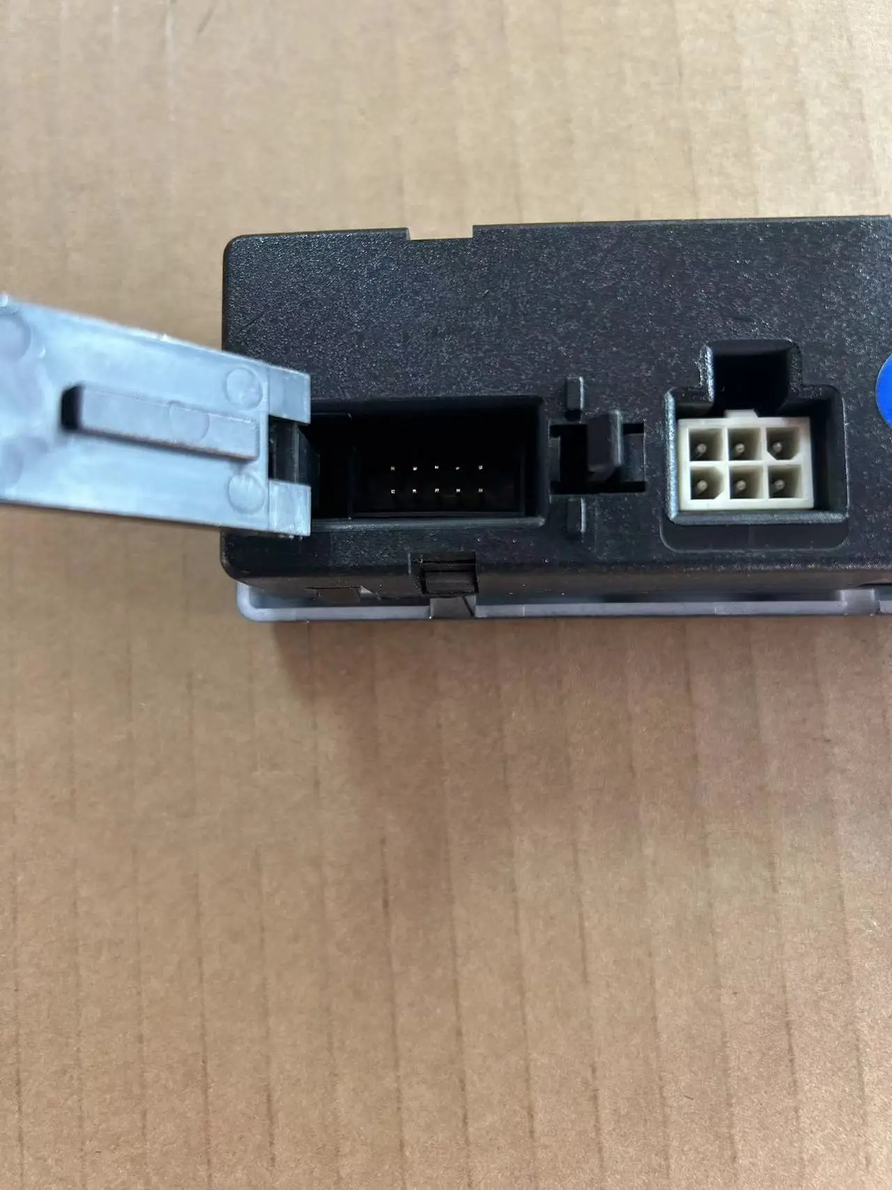 China Bus CAN Bus Switch Module VT-KGM2711K-1 CX1 Is Suitable for Jinlong, Jinlv, Etc