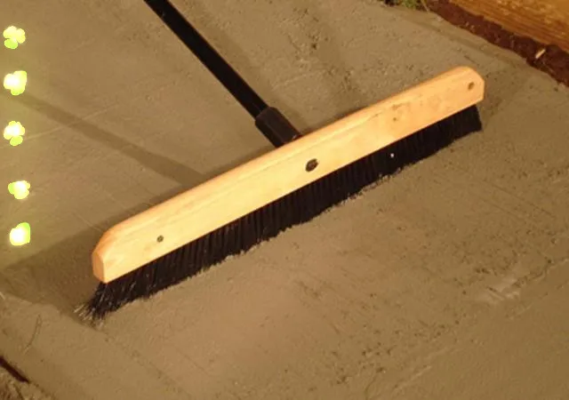 Spazzola per la pulizia dei pavimenti, 3 in 1 per piastrelle con manico lungo regolabile da 133 cm, spazzola per la pulizia della doccia | Leroy Merlin