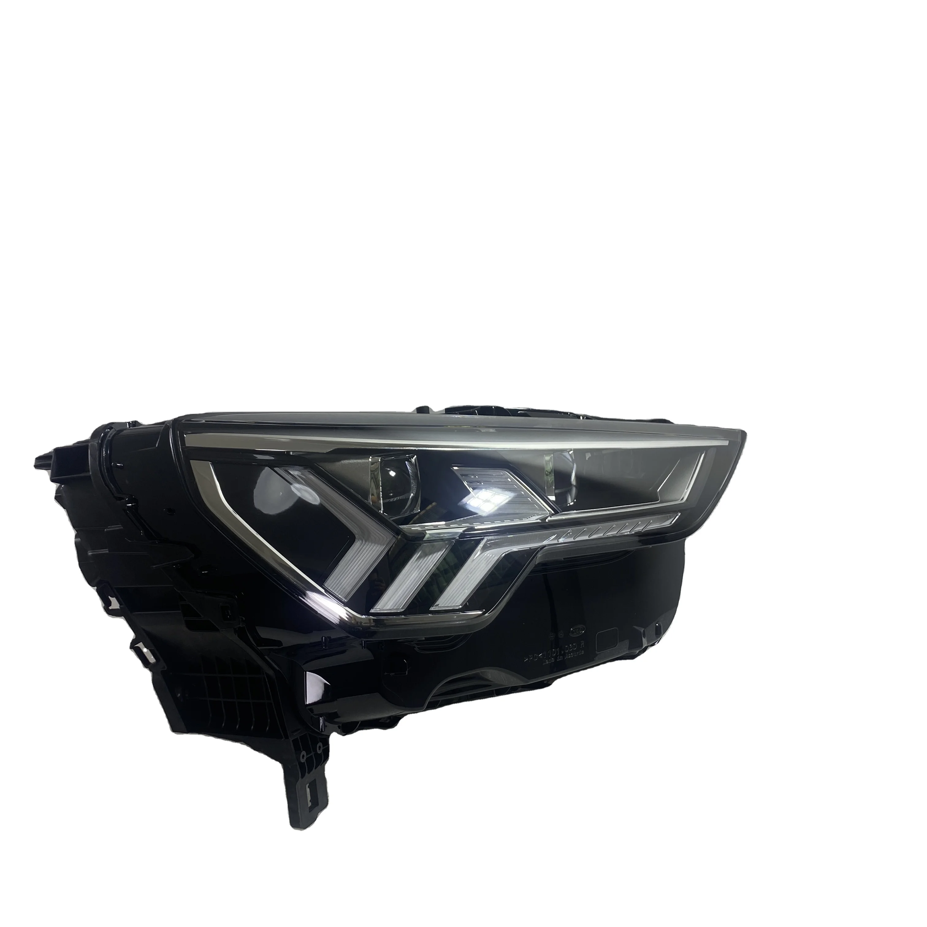 Suitable for 2021 Audi Q3 matrix High Configuration Headlight Assembly High Visibility LED Car Headlights