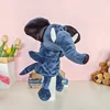 Burattino a mano a forma di elefante blu a corpo intero con bocca aperta