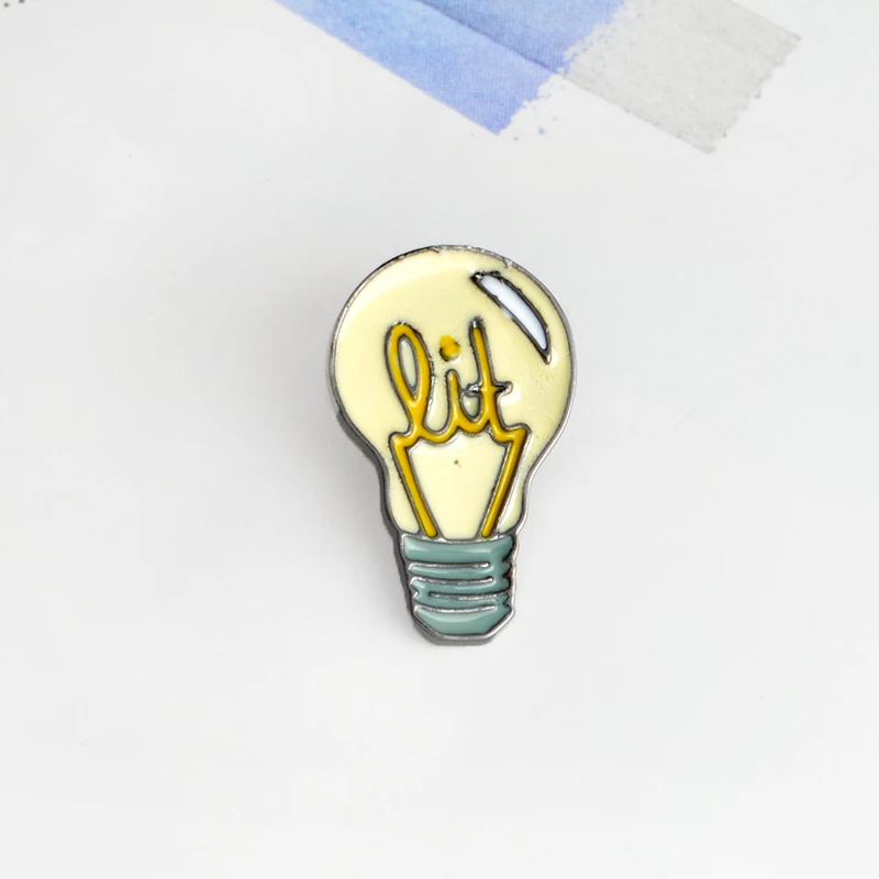 Light Bulb Lapel Pin