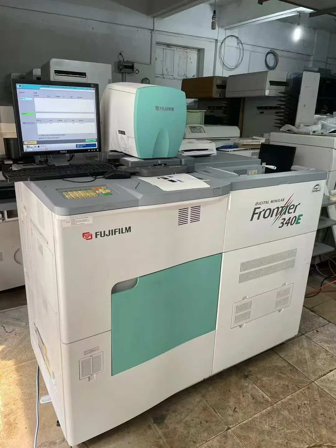 Fuji Frontier 340 Used Photo Printer in Dalian, China - Automatic