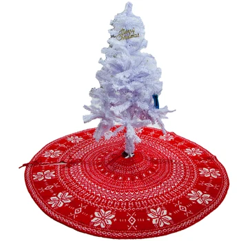 OEM ODM red fluffy vintage classic ethnic Christmas ornaments tree skirt for village decoration