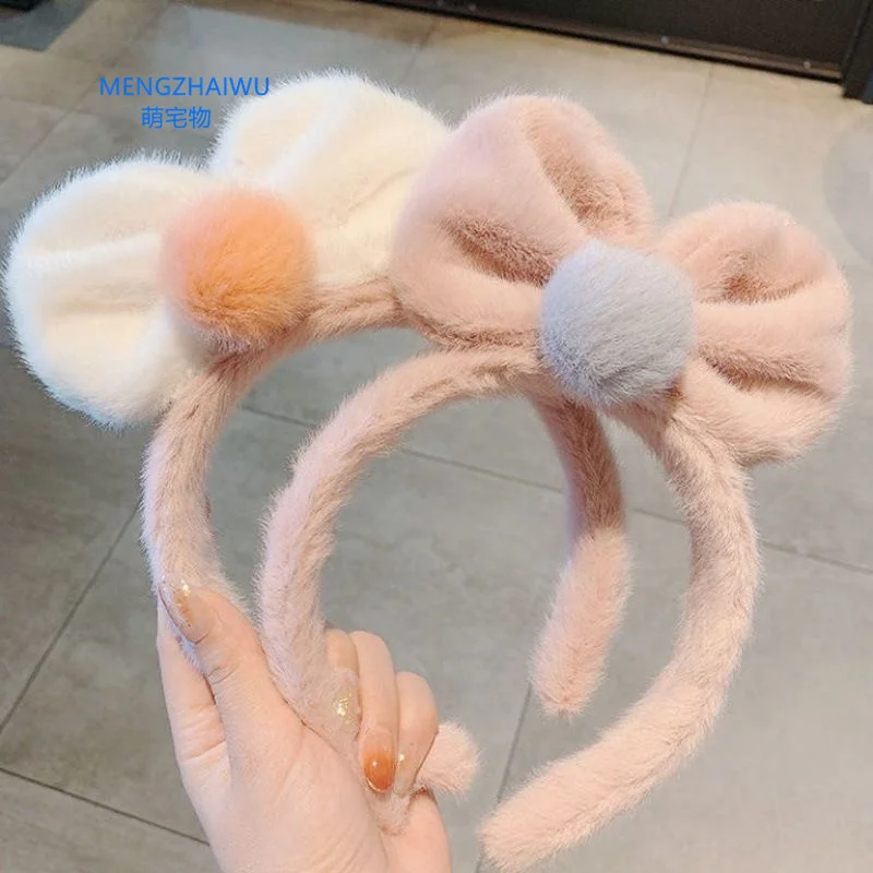 DIY These 9 Super Cute Hair Accessories Out of Random Stuff In Your House