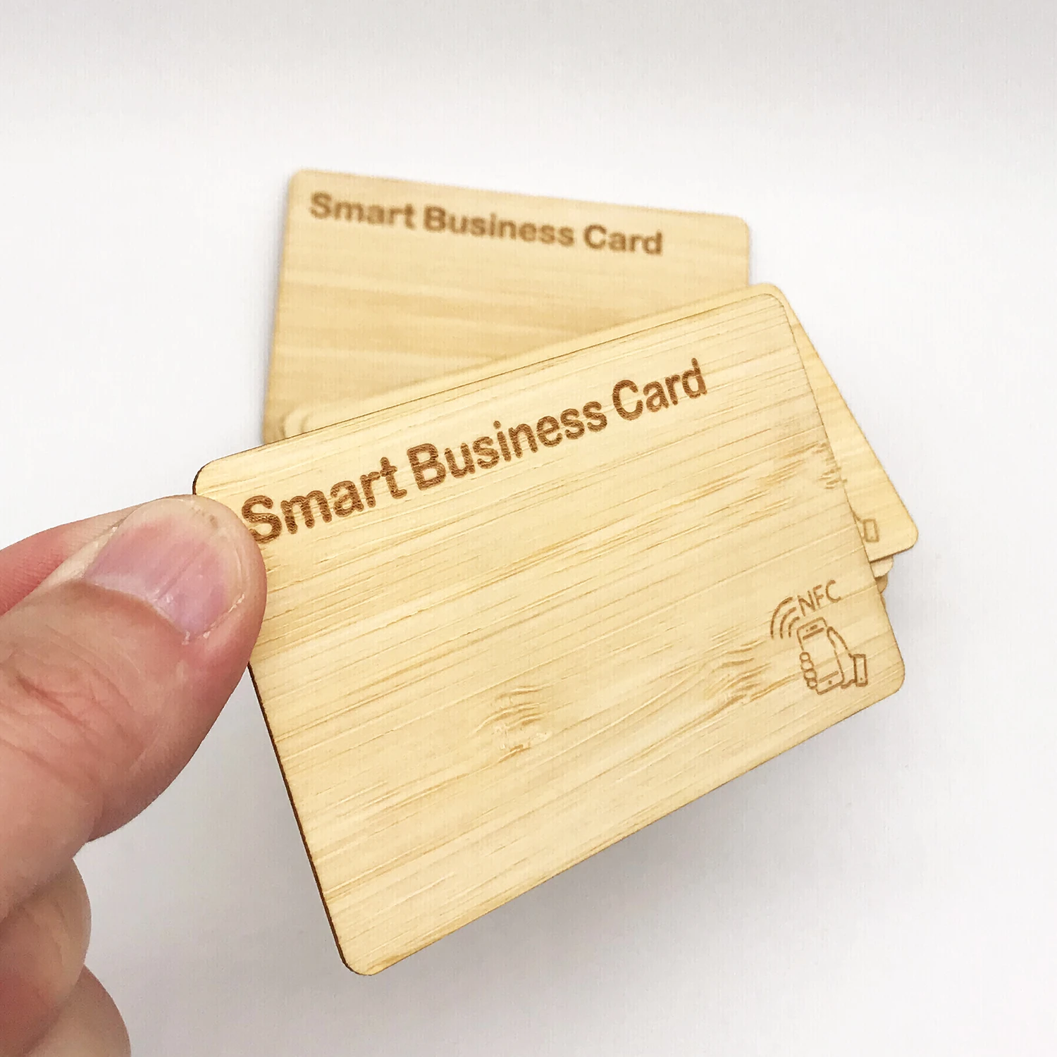 Biglietto da visita NFC RFID in legno personalizzato con stampa laser