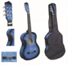Chitarra blu e zaino