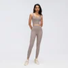 Conjunto rosa topo