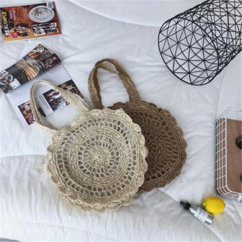 Source 2022 Round Macrame Straw Beach Bag Women Vintage Boho Rattan Summer  Vacation Sling Bags on m.