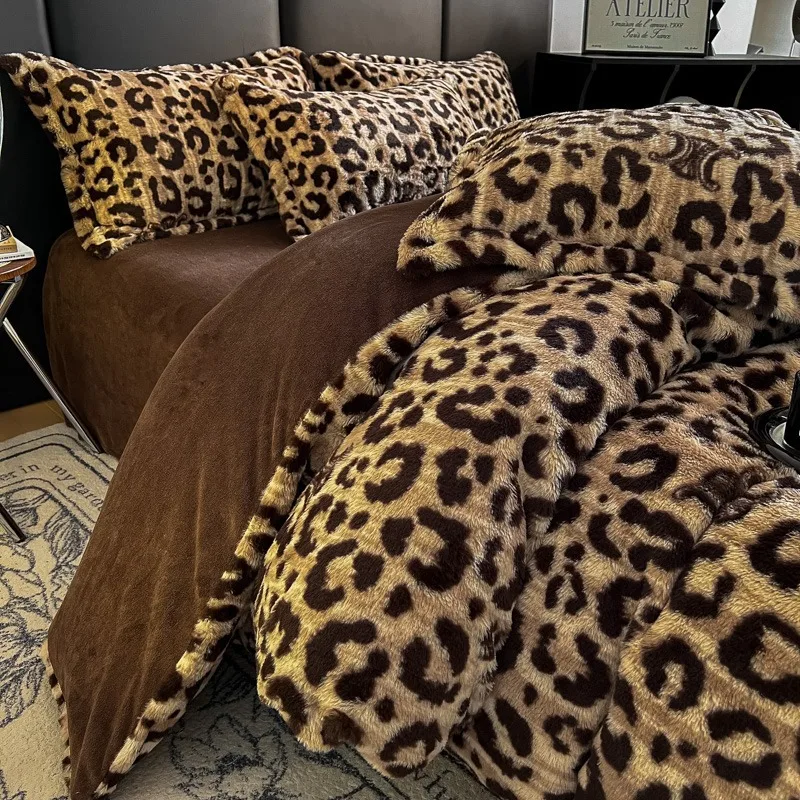 Leopard Print Rabbit Fur Fabric 100% Polyester Eco-Friendly Anti-Pilling  3-Piece Duvet Cover Set for Home Hotel & Wedding