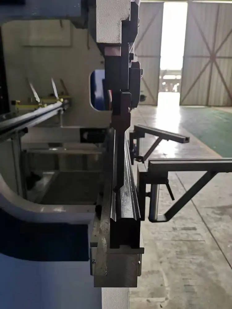 Factory Price Sheet Metal CNC Hydraulic Press Brake / Bending Machine/Bender China Made