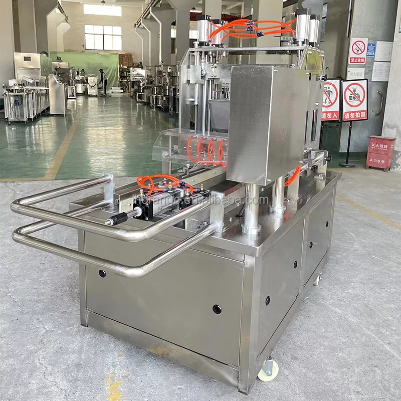 Bean Form Candy Bombon Maker Automatic Mini Soft Jelly Gummy Crutch Ball Shape Lollipop Production Machine