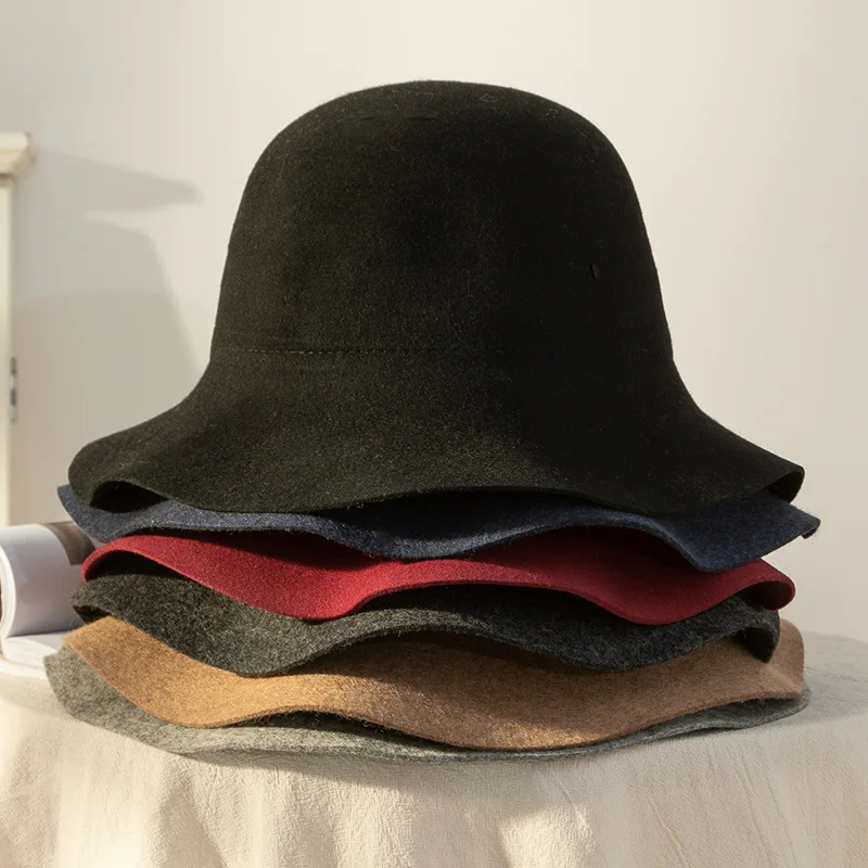 Wholesale Logo Spring Unisex Wide Brim Wave Bucket Felt Hat Designer Fedora Hats for Men and Women