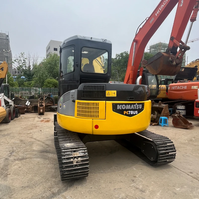 コマツ ミニ掘削機 PC15 中古　sakuraya コマツ ミニ掘削機 PC15 中古 sakuraya コマツ ミニ掘削機 PC15