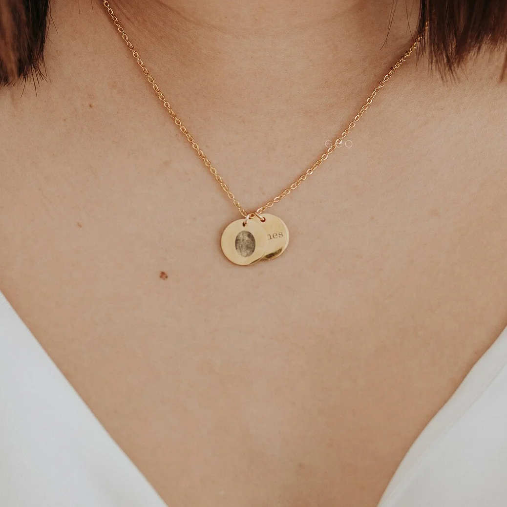 カスタムネームネックレスDIYパーソナライズされた指紋刻印ネックレスステンレス鋼18Kゴールド入りコインデザインネックレス