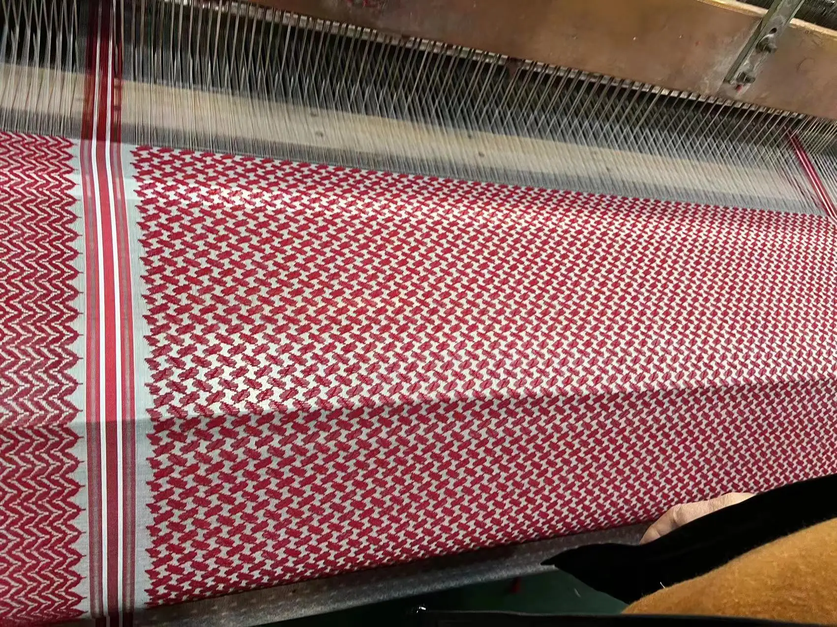 Beautiful Appearance Dubai Saudi Qatar Fabrics Ghutra Muslim Shawl