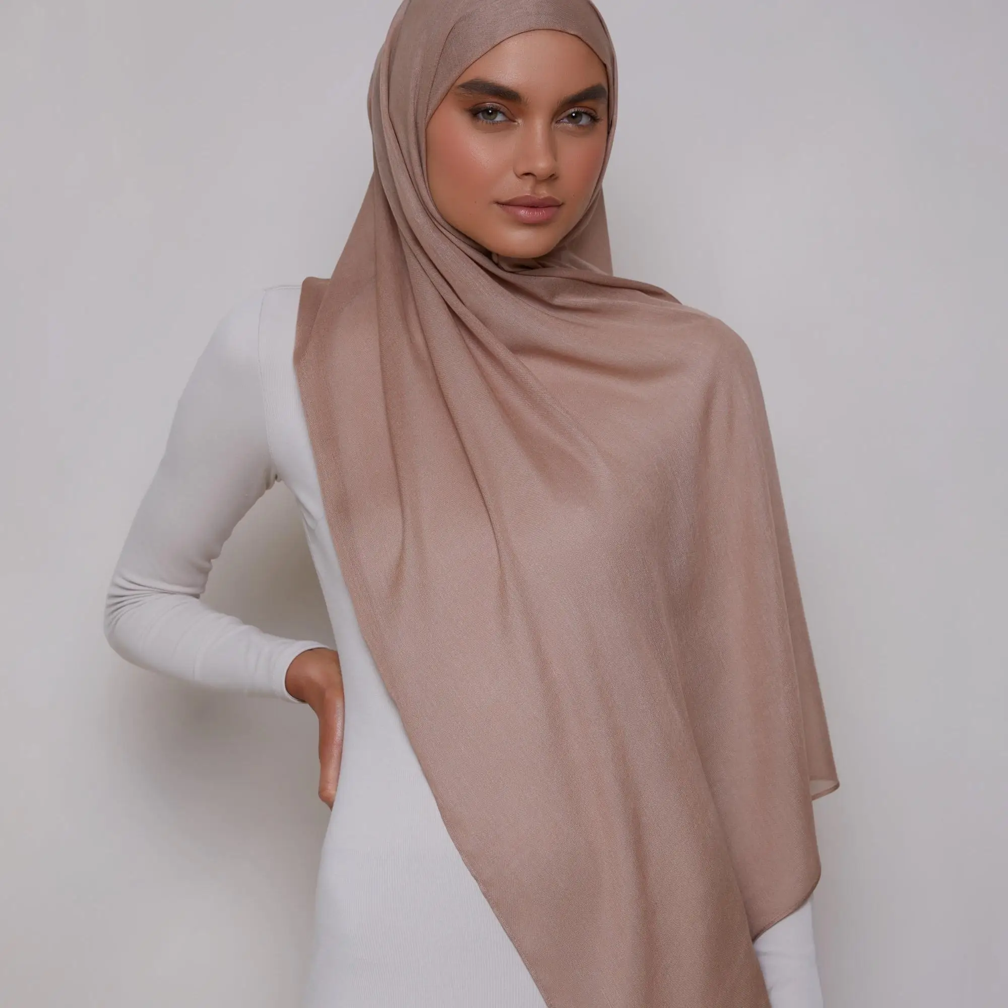 2025 Custom Packing 100% Viscose Modal Hijab Bamboo Scarf Soft and Breath Cotton Modal Premium Headscarf