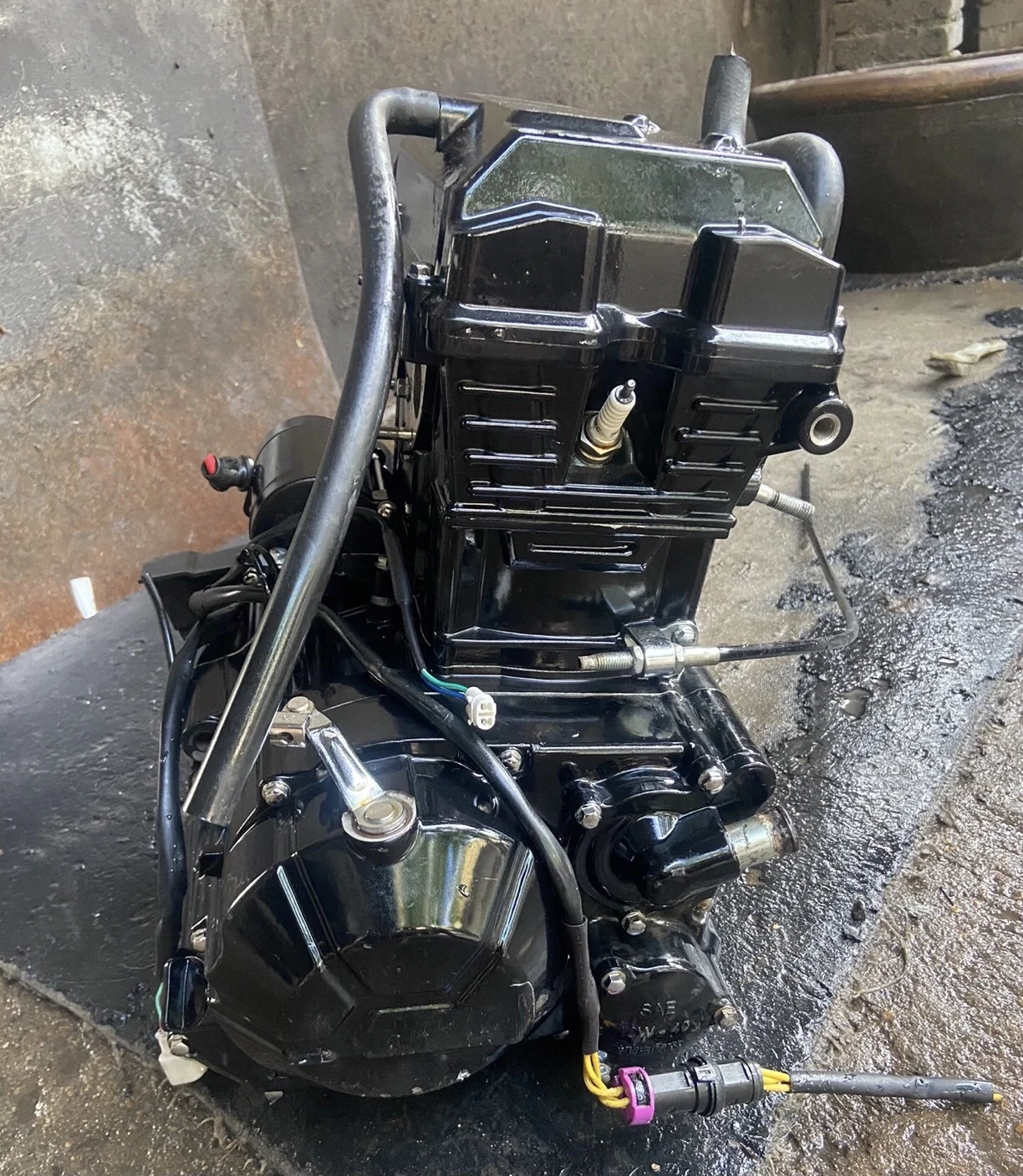 Надежный подержочный двигатель мотоцикла в сборе с емкостью 400cc и 600cc