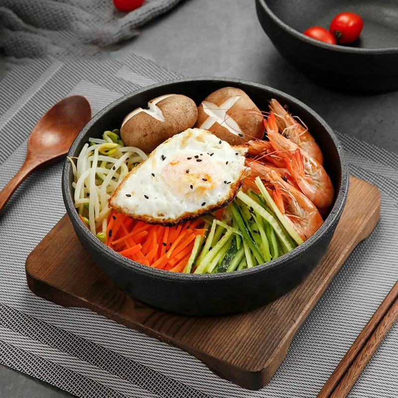 Professional Eco-Friendly Large Thick Cast Iron Korean Rice Bowls for Party Use Round Stone Bibimbap Restaurant Serving Bowls