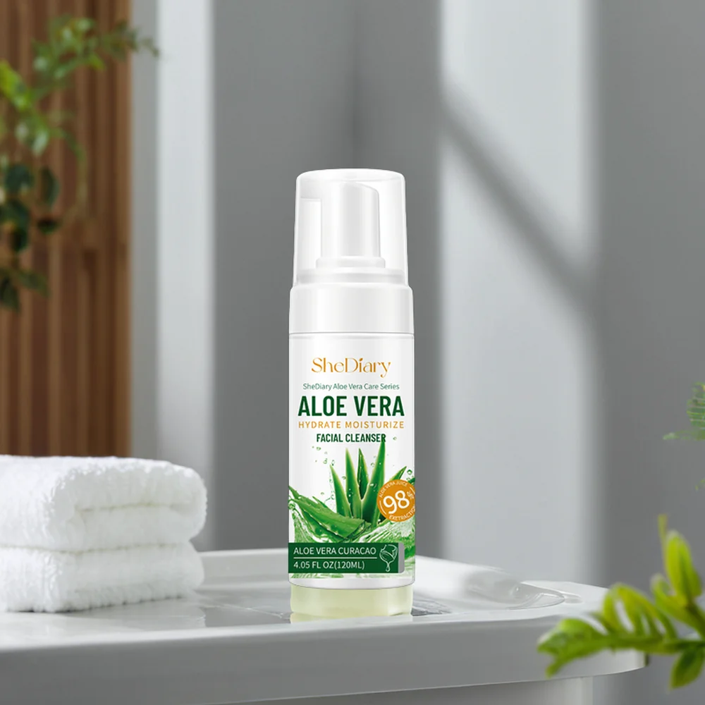 OEM Aloe Vera Foaming Face Wash Deep Cleaning Mousse for Sensitive Skin Acne Whitening Exfoliation