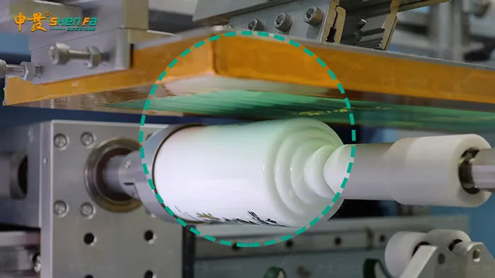 Máquina de impressão servo totalmente automático da tela de seda de máquina de impressão da forma irregular