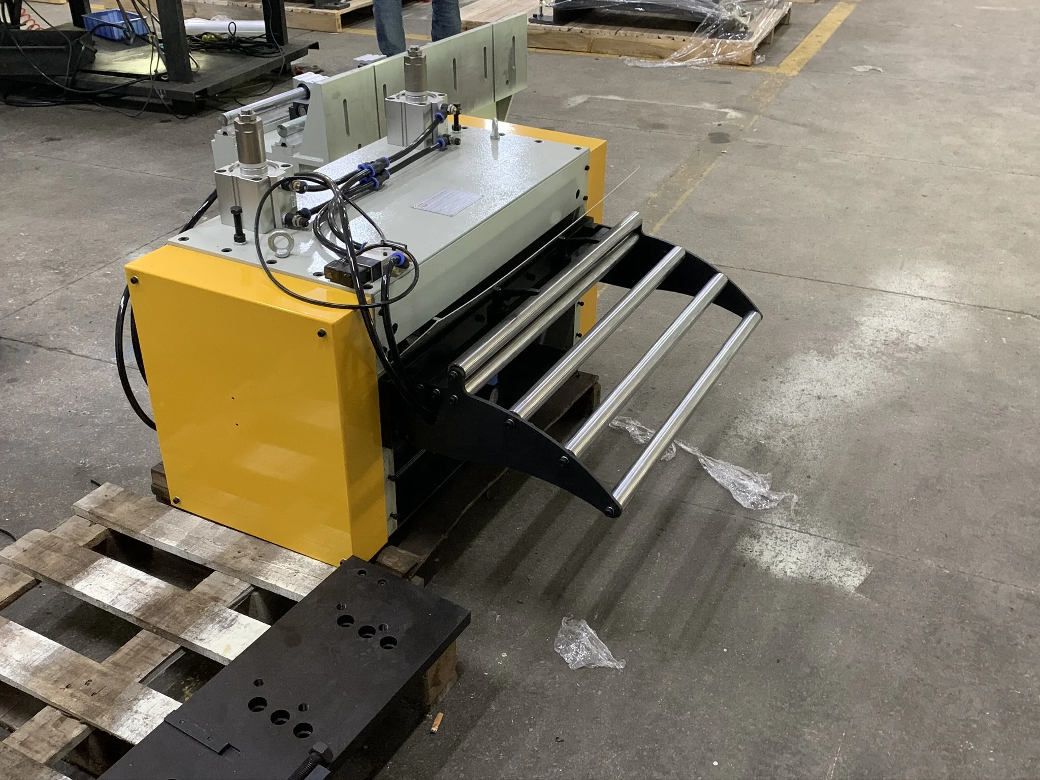 Automatic Coil Nc Servo Roll Feeder for Power Press Stamping