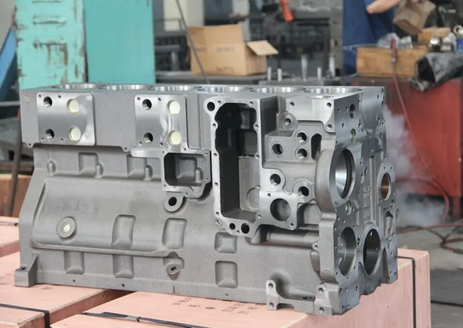 Cylinder Block Diesel Engine Spare Parts 6CT Cylinder Block 3939313 for 230  Horsepower