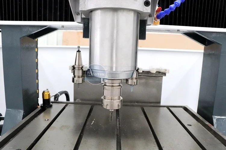 cnc machine for mold making small cnc metal engraving machine 6060 ATC cnc router