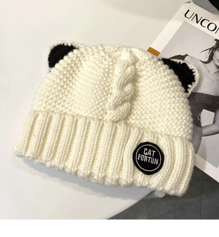 Custom cartoon cute kawaii knitted hat with cat ears winter fleece warm wool knitted beanie hat