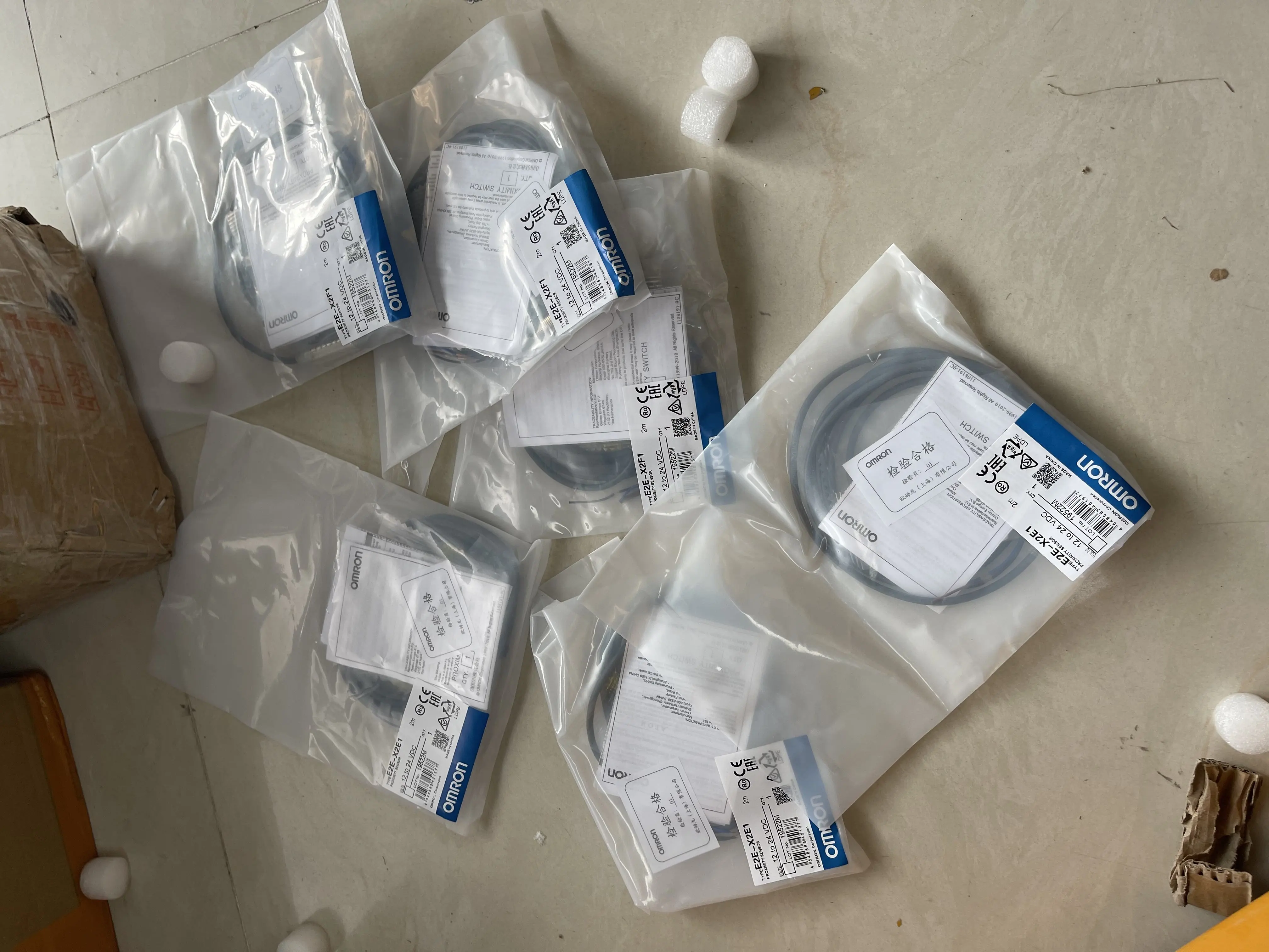 Omron Proximity Sensor E2E-X2E1