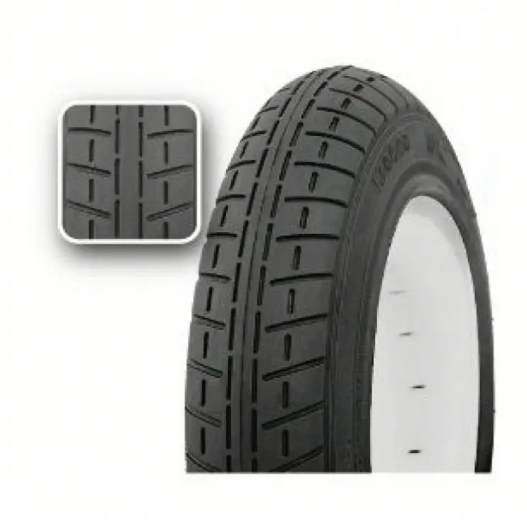 widest 700c tires