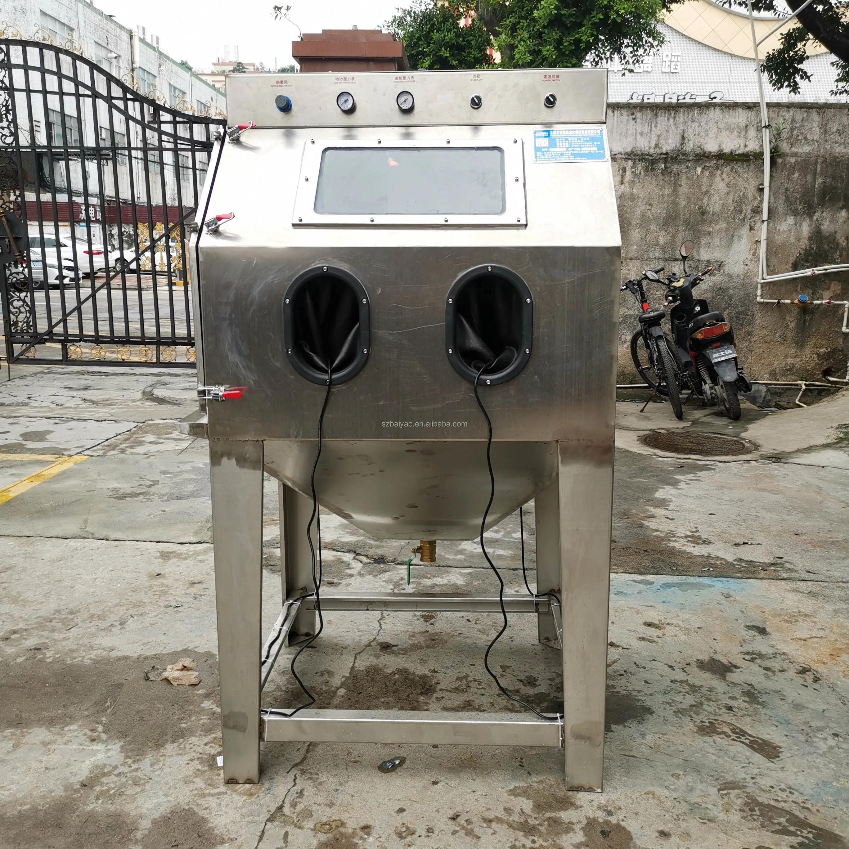 Wet Sandblasting Machine Dustless Manual Wet Sand Blasting Cabinet Water Vapour