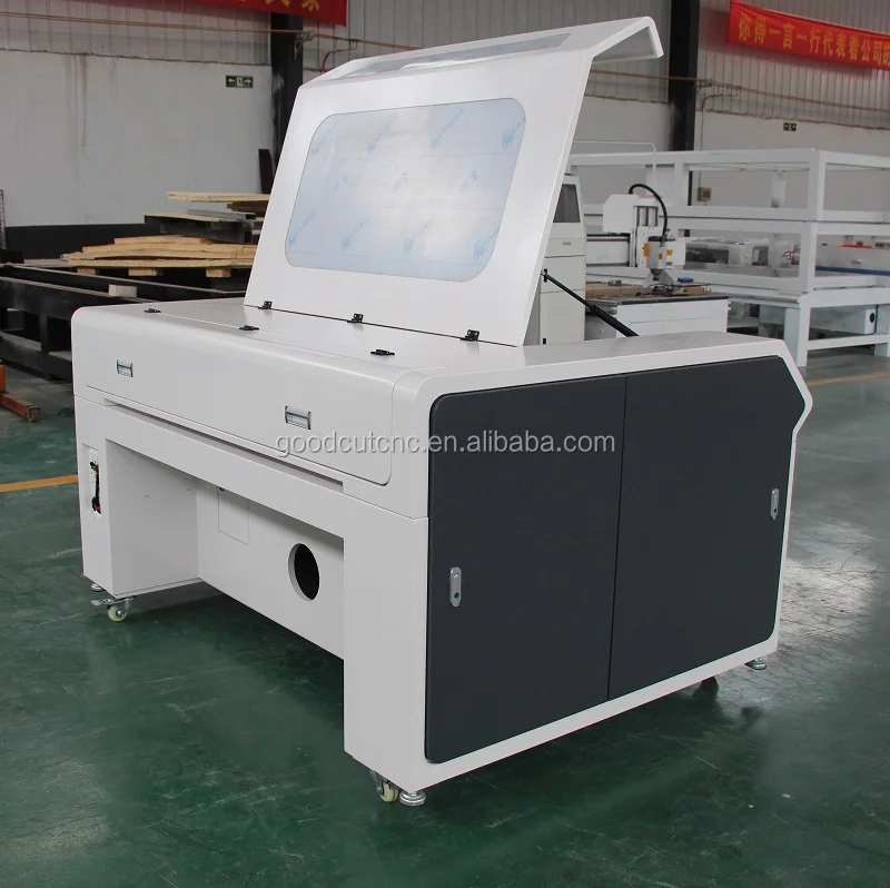 2025 Hot Sale Auto Feed Acrylic Charms Polyester Fabric Laser Cutting Cutter Machine