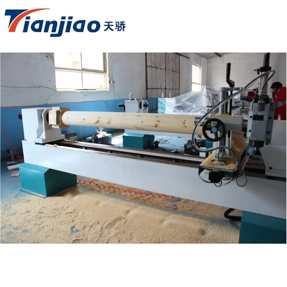 Large Diameter  Wood Cnc Turning Lathe Max Length 2000mm Working Dimensions 300mm