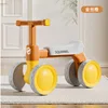 Mini cuatro ruedas equilibrio coche naranja oro