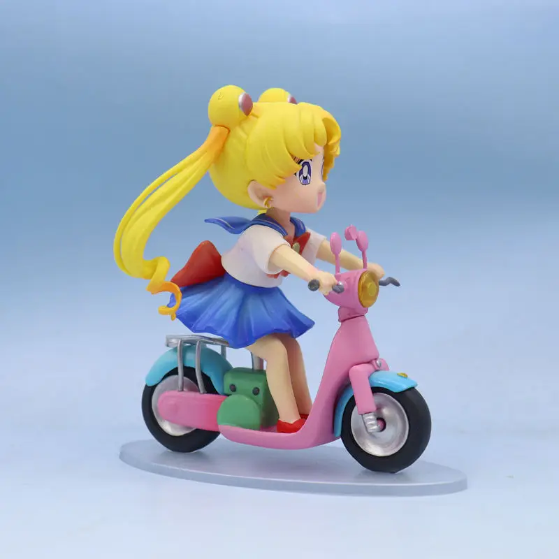 Cute Mini Anime PVC Figure of Sailor Moon Character Tsukino Usagi for Decorative Toy or Ornament