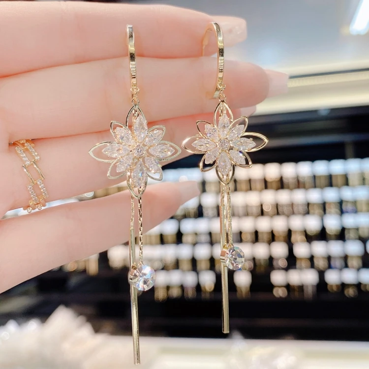 2022 Korean Fashion Cute New Zirconia Flower Tassel Drop Earrings