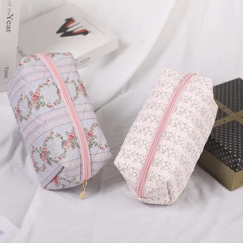 Lovely Gifts Floral Fabric Makeup Bag Women Foliage Toiletry Travel Pouch Summer Quilted Cotton Cosmetic Bag