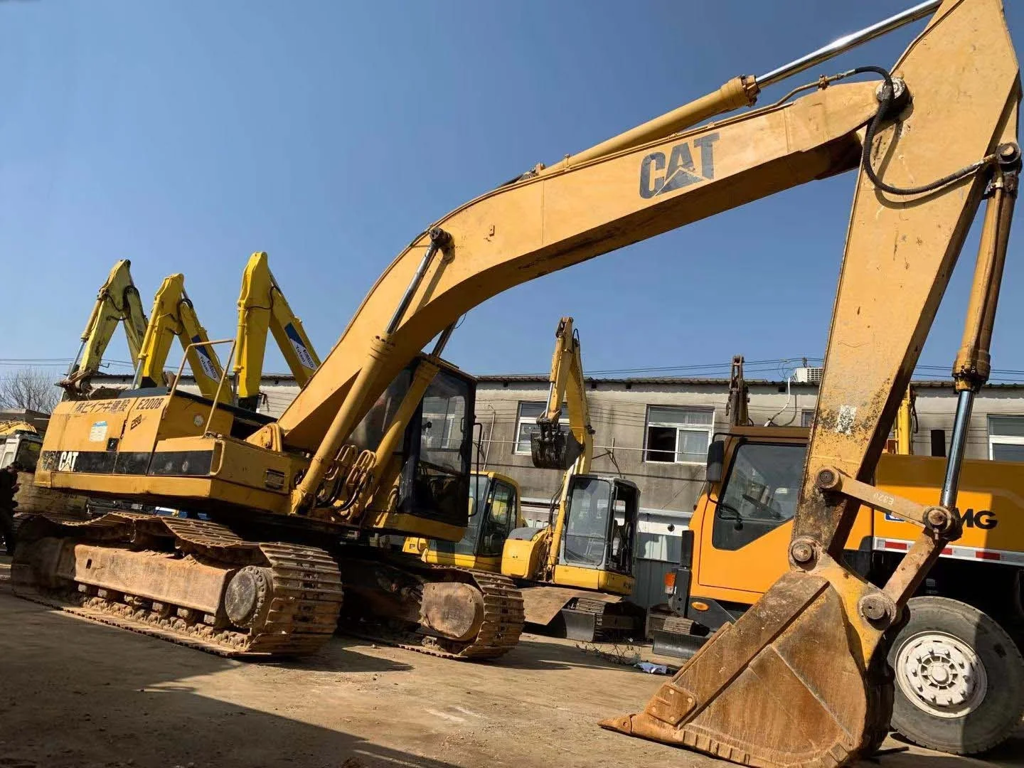 Original CAT E200B Hydraulic Excavator - Second Hand for Bangladesh