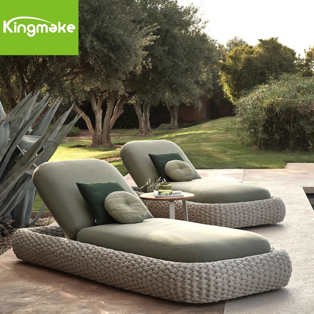 Modern Garden Lounge Set Outdoor Lounge Chairs Sun Loungers for Pool Side