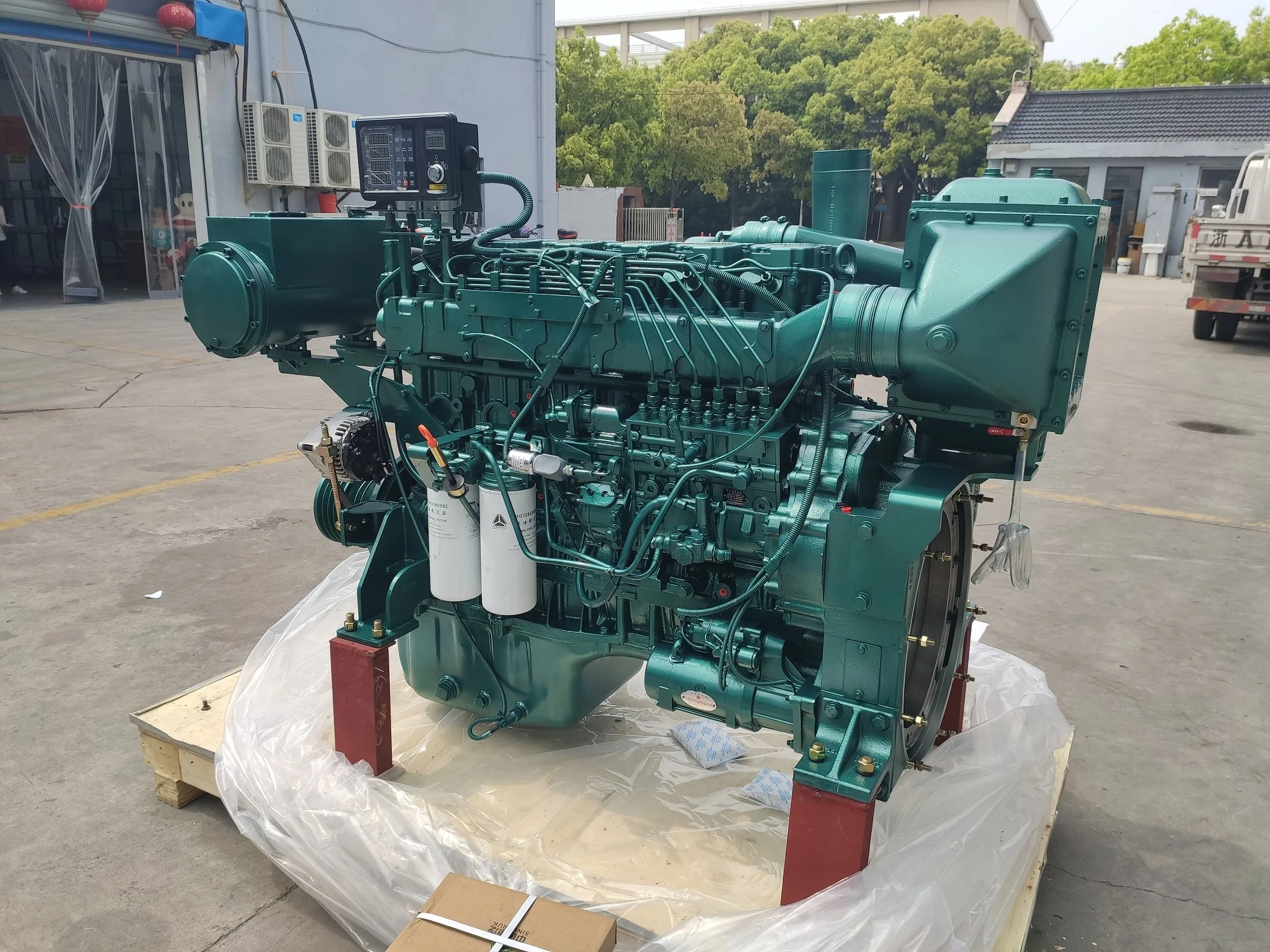 Brand New Sinotruk High Power D12.45c01 331kw 2100rpm Marine Diesel