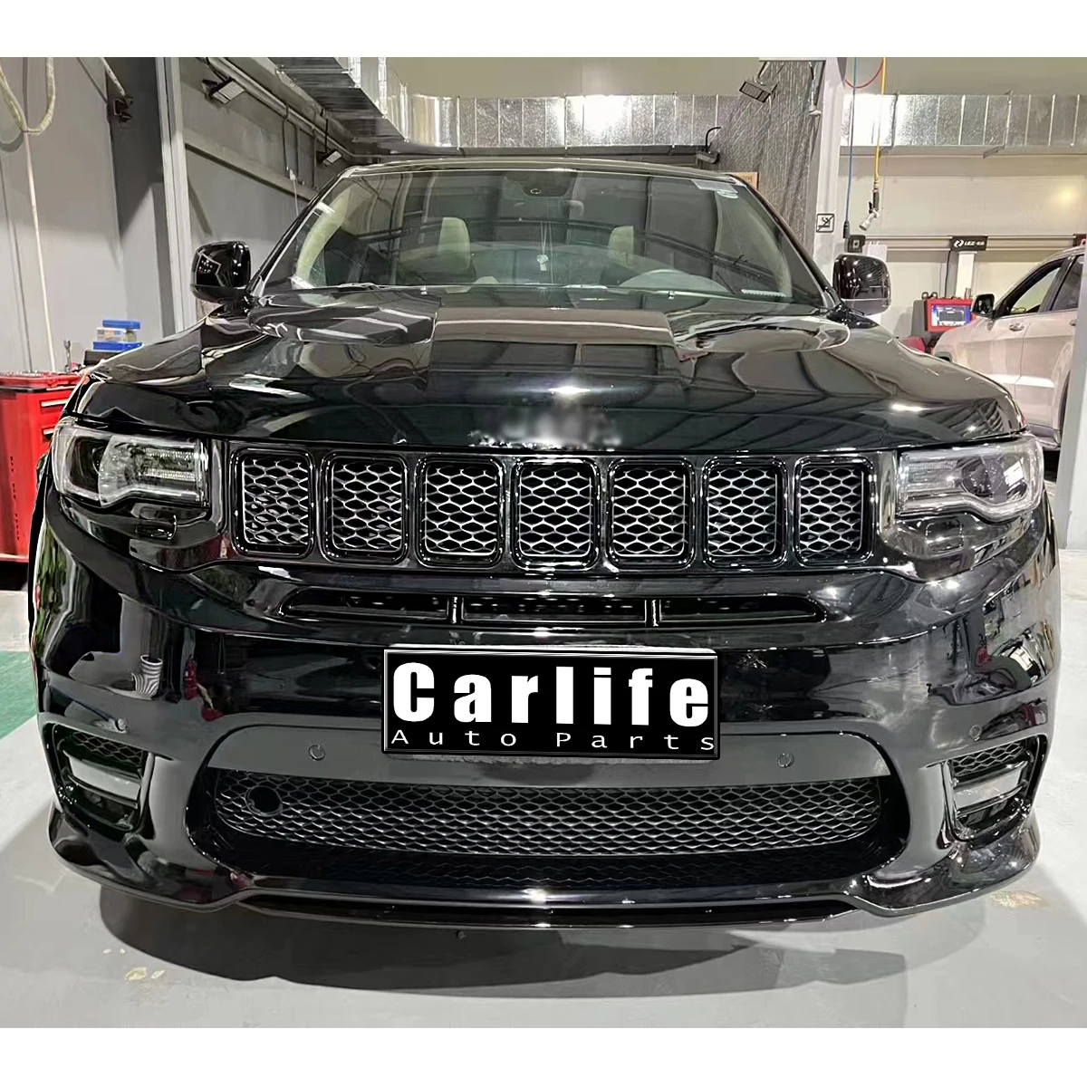 Auto Body Kit for Jeep Grand Cherokee 2017-2021 Facelift to SRT Model with Front Bumper Grille Rear Diffuser Hood.